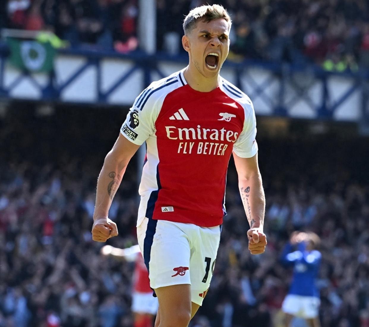 巴顿：很遗憾自己因伤没赶上最后几轮比赛，朋友们明年见（巴顿因伤缺席最后几轮：遗憾未能出战，朋友们明年见）