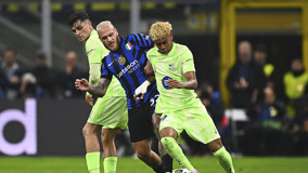 泰山纪念建队32周年，队史5次夺顶级联赛冠军，8次足协杯冠军（泰山队32周年：队史顶级联赛5冠、足协杯8冠）