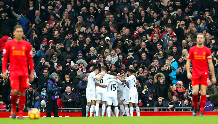 帕克：齐尔克泽远不及谢什科，德利赫特已成英超最佳后卫之一（帕克：齐尔克泽难与谢什科相提并论，德利赫特已跻身英超顶级后卫之列）