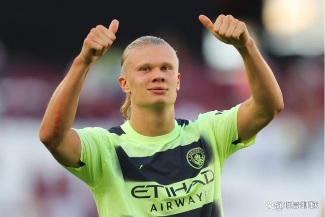 曼城女足球员长谷川唯：英国有很多美味的早午餐（曼城女足球星长谷川唯：英国早午餐选择丰富且美味）