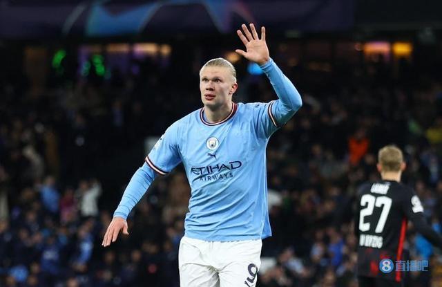 喀麦隆非洲杯大名单：姆伯莫领衔，巴索戈在列，奥纳纳无缘（喀麦隆非洲杯阵容公布：姆伯莫担纲、巴索戈入选，奥纳纳落选）