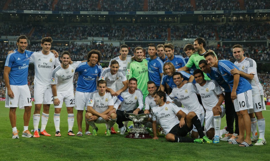 曼联红魔主场零封埃弗顿（红魔曼联坐镇老特拉福德零封埃弗顿）